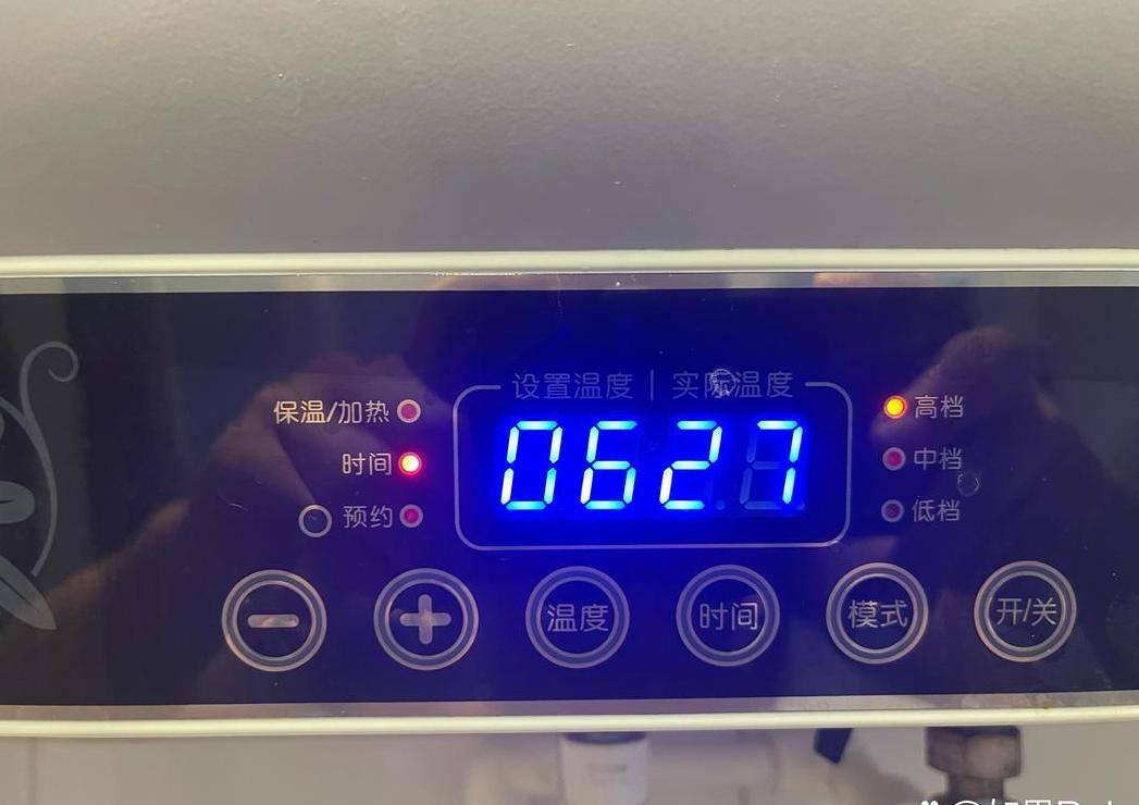 美的热水器温度调节指南