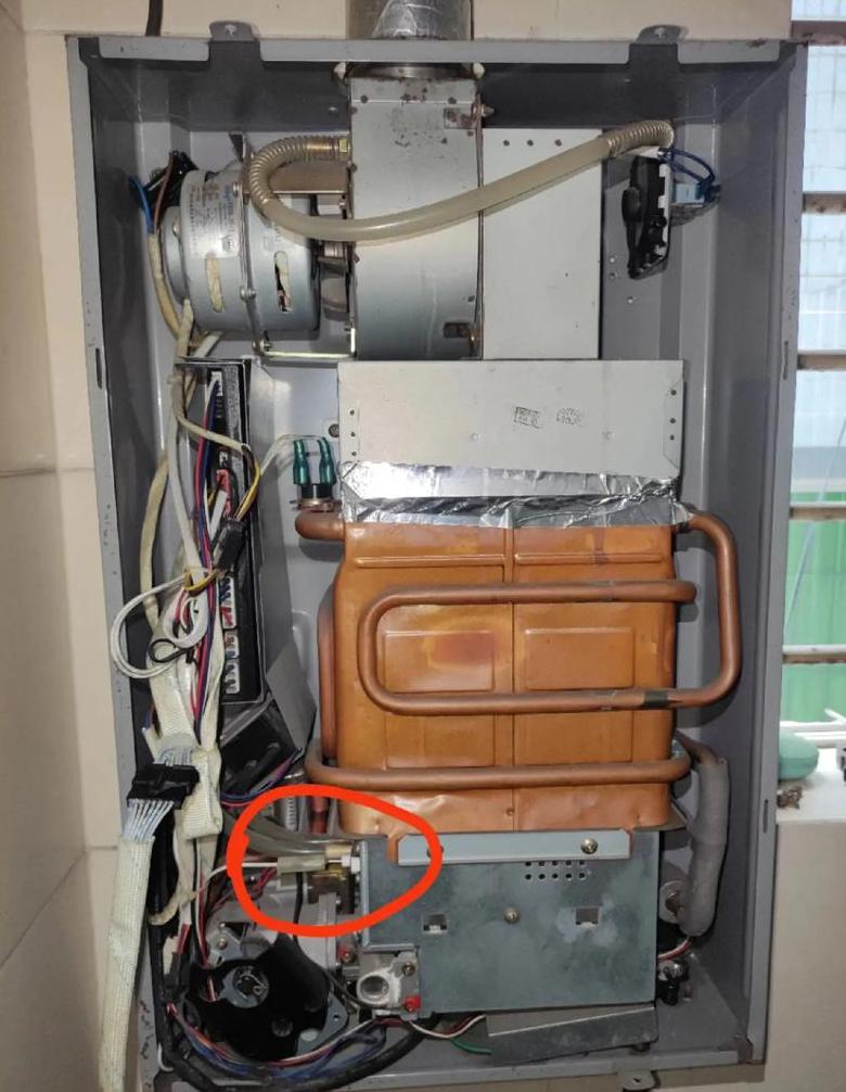 万和热水器水温显示35度却烫手？常见原因及解决方案揭秘