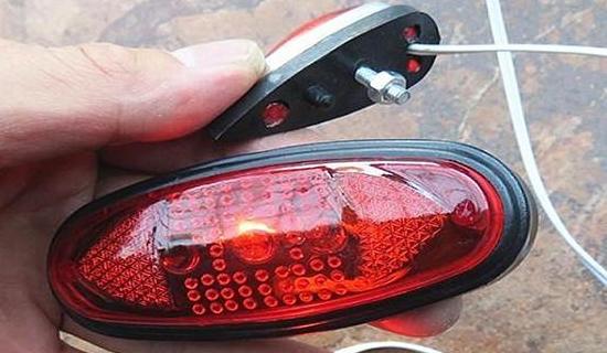 解决教程三轮车LED灯不亮故障维修方法