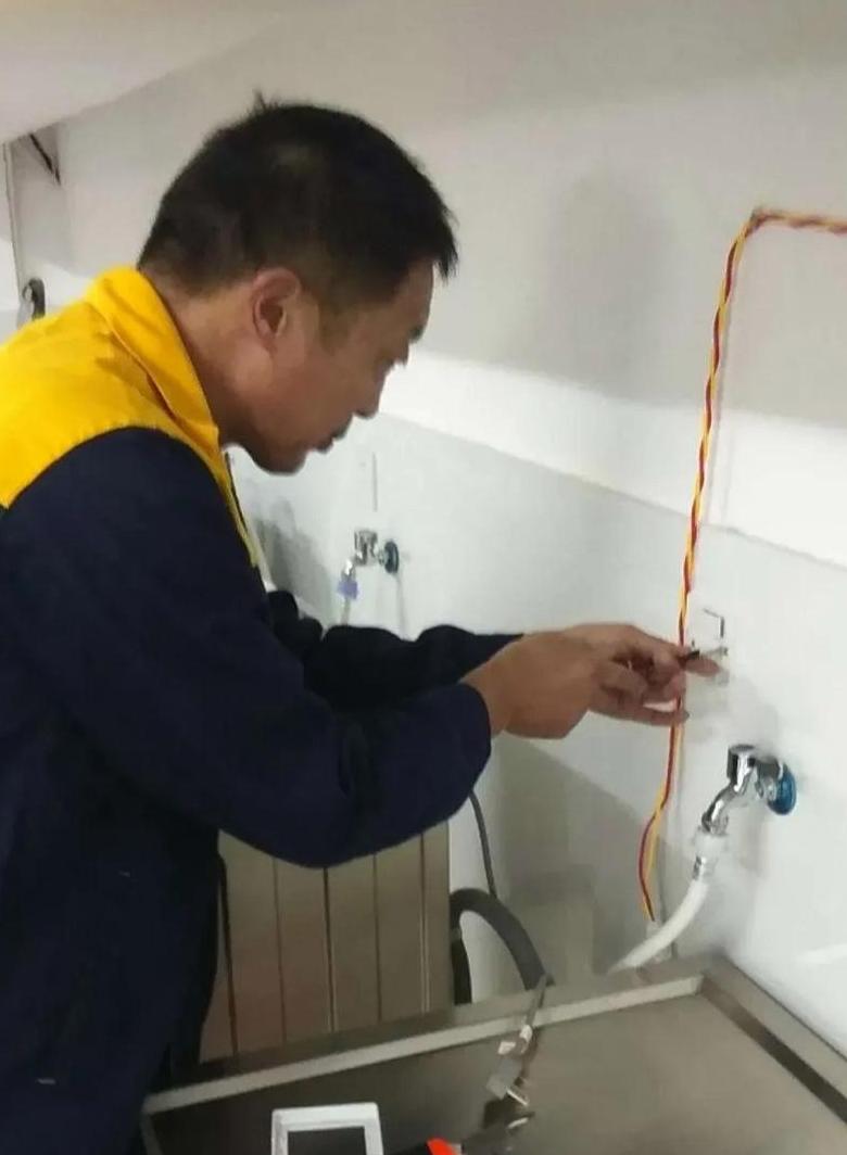 厨房突然没电？排查跳闸之外的原因