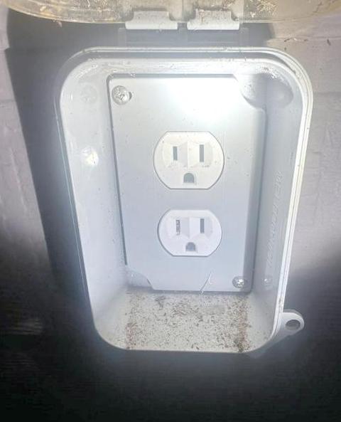 广告灯为什么跳闸