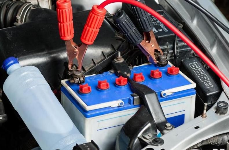 12v电瓶接车载充电器