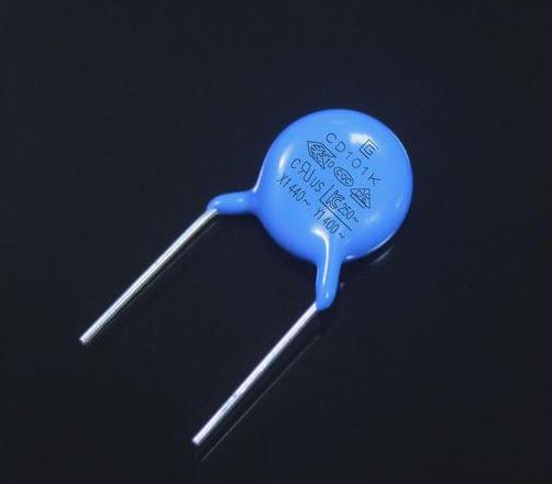 陶瓷电容器是否分正负极？