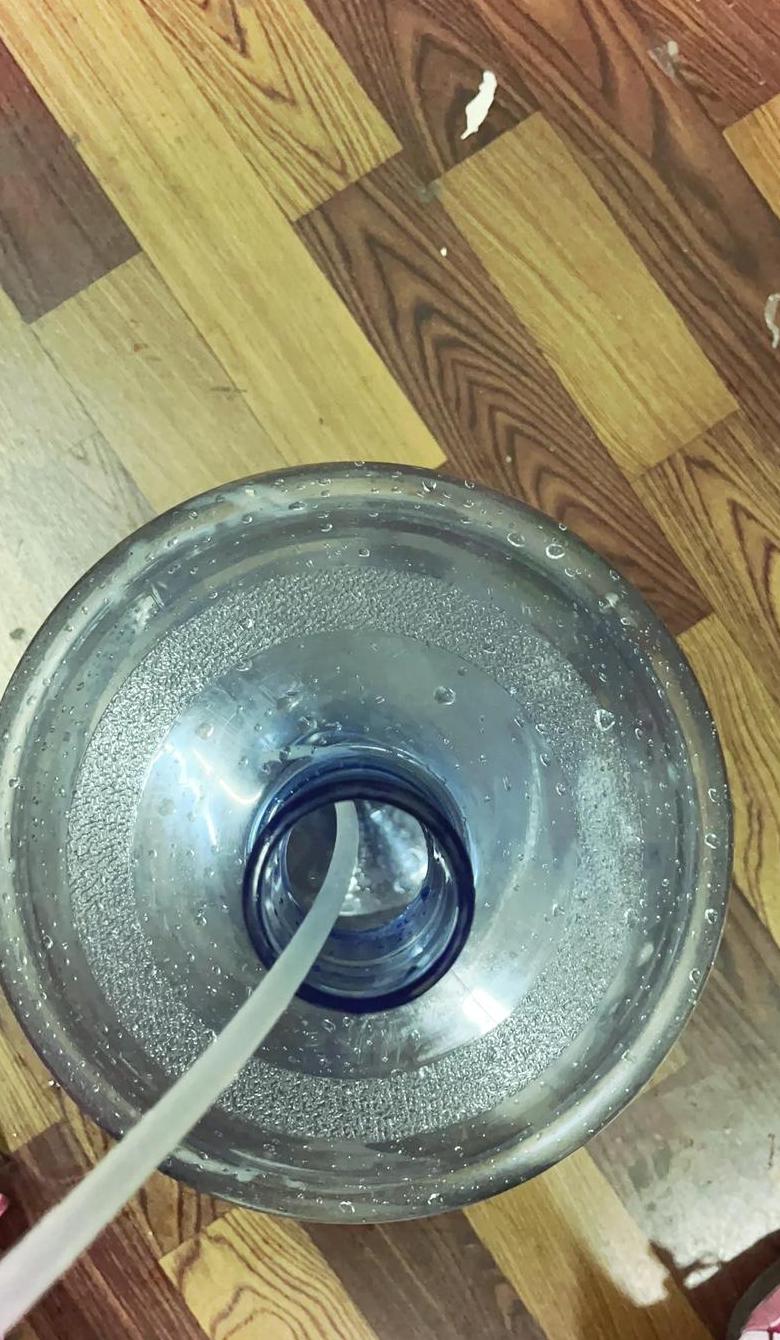 桶装水管道掉落解决方案及抽水壶清洁保养攻略